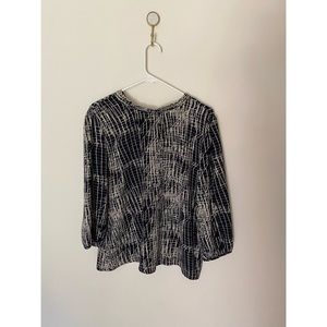 Le Lis Crowstone Tie Back Blouse